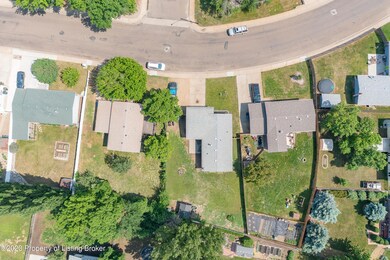 709 8th Ave E (7 of 8)