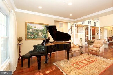 6517 Persimmon Tree Rd, Bethesda, MD 20817 - photo 7