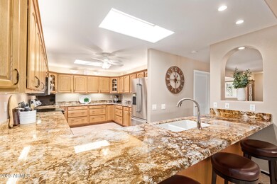 10234 W Highwood Ln, Sun City, AZ 85373 - photo 2