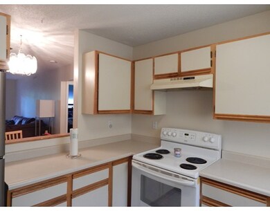 373 Aiken Ave unit 8, Lowell, MA 01850 - photo 2