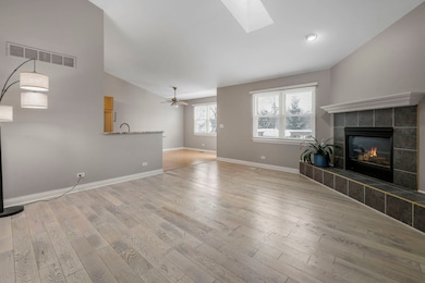 431 Dunridge Ct unit 12B, East Dundee, IL 60118 - photo 4