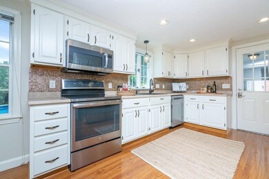 12 Roosevelt Ave, Danvers, MA 01923 - photo 3
