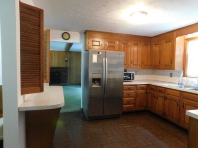 17 Brookview Dr, Derry, NH 03038 - photo 3