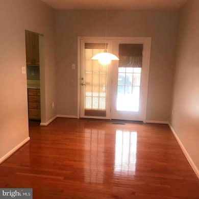 9957 Sherwood Farm Rd, Owings Mills, MD 21117 - photo 3