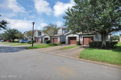 2372 Red Moon Dr, Jacksonville, FL 32216 - photo 2