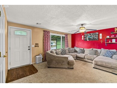 2551 Stratford St, Eugene, OR 97404 - photo 5