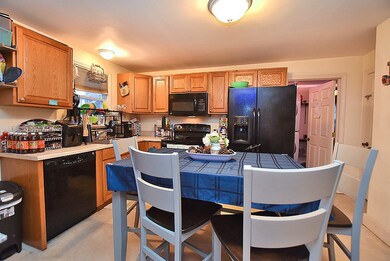 8 Clyde St, West Warwick, RI 02893 - photo 7