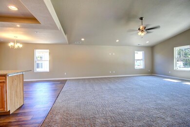 3911 Avenue E, White City, OR 97503 - photo 5