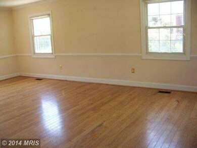 12701 Clearfield Dr, Bowie, MD 20715 - photo 2