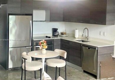 Centro unit 2807, Miami, FL 33131 - photo 3