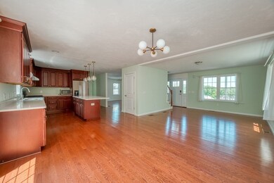1 Paper Birch Path unit 1, Worcester, MA 01605 - photo 6