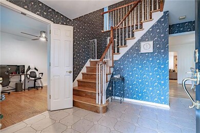 81 Blenheim Dr, Easton, PA 18045 - photo 7