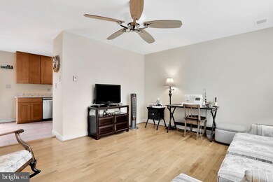 1122 Outer Dr, Hagerstown, MD 21742 - photo 2