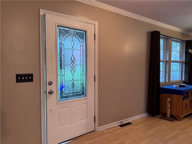 Clean, inviting entry