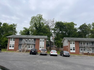 106 S Thompson St, Shelbyville, TN 37160 - photo 2