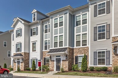 8106 Essex Grove Way unit 9, Manassas, VA 20111 - photo 6