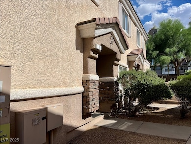 2 Bedroom, 2 bath, 1 car garage Townhome in a gate