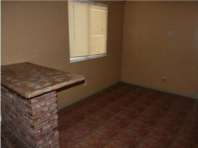 1555 Shamrock Ct, Wasco, CA 93280 - photo 3