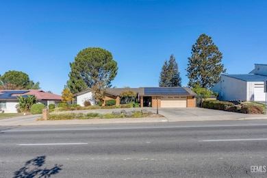 3010 Panorama Dr, Bakersfield, CA 93306 - photo 2