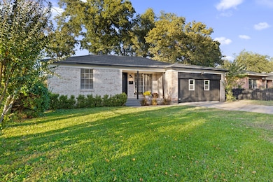 210 Old Mill Ln, Dallas, TX 75217 - photo 2