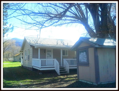 403 N 5th St E, Chewelah, WA 99109 - photo 6