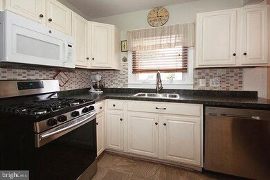 23 Warwick Rd, Stratford, NJ 08084 - photo 2