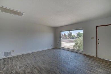 1702 W Dunlap Ave-4