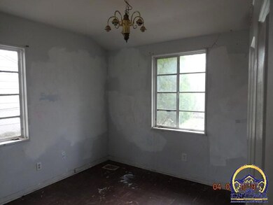 3542 SW Clare Ave, Topeka, KS 66611 - photo 3