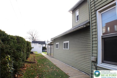 38 E Susquehanna St, Allentown, PA 18103 - photo 2