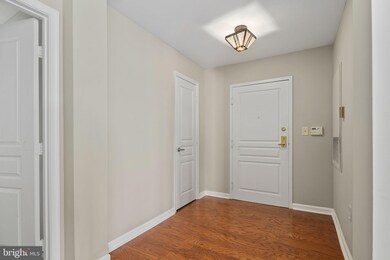 Savoy Park unit 313, Falls Church, VA 22041 - photo 5