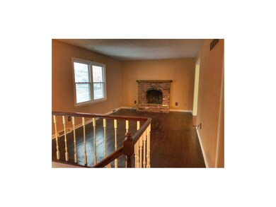 7115 Robin Ln, Shawnee, KS 66203 - photo 4