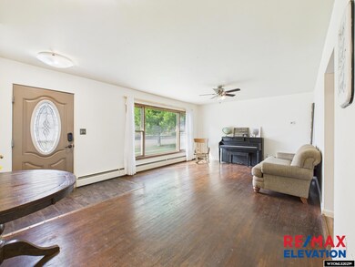 618 Montana Ave, Basin, WY 82410 - photo 3