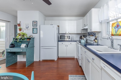 17 Hickory Ln, Swedesboro, NJ 08085 - photo 7