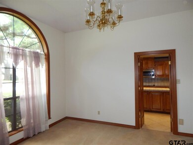 1228 1228 Luann Ln, Tyler, TX 75703 - photo 3