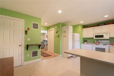 41 Charles Dr unit 3, Tiverton, RI 02878 - photo 5