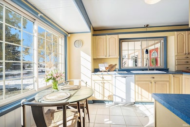 23697 Greenleaf Blvd, Elkhart, IN 46514 - photo 5