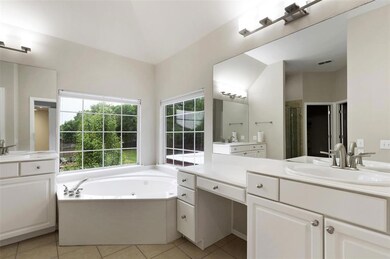 210 Canyon Lake Dr, Southlake, TX 76092 - photo 4