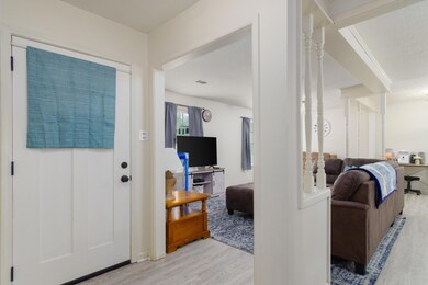 910 Mamie Drive-3