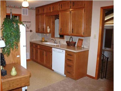 All kitchen appliances stay.