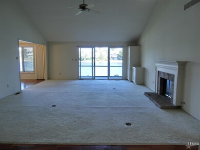 Great room with fireplace & gas log
