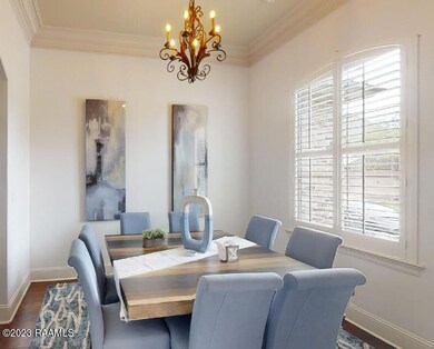 330-la-Villa-04132023_075823