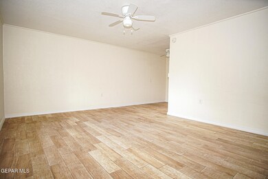 601 Lafayette Dr unit 4, El Paso, TX 79915 - photo 3
