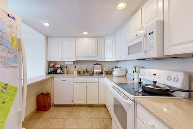 45 Longwood Ave unit 812, Brookline, MA 02446 - photo 6