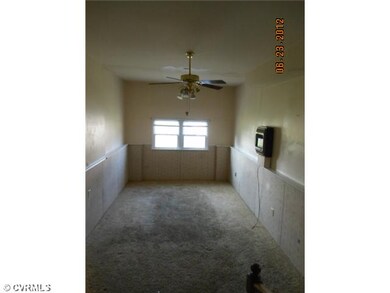 128 Old Thompson Ave, West Point, VA 23181 - photo 5