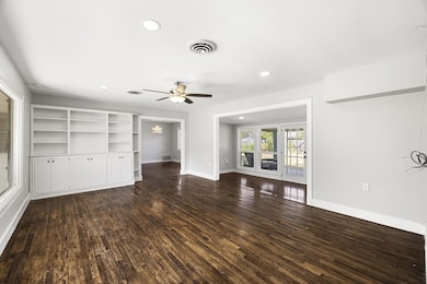 512 Ruth St, Kerrville, TX 78028 - photo 4