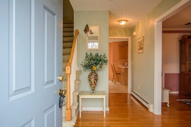 9 Bummet Brook Cir, Shrewsbury, MA 01545 - photo 3