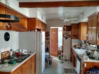 Wide galley kitchen, gas line can be added to put 