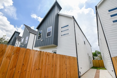 2706 Bostic St unit A, Houston, TX 77093 - photo 3