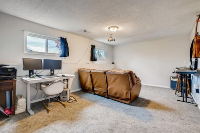 08 Family Room