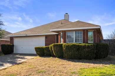 8013 Alex David Cir, Dallas, TX 75232 - photo 3